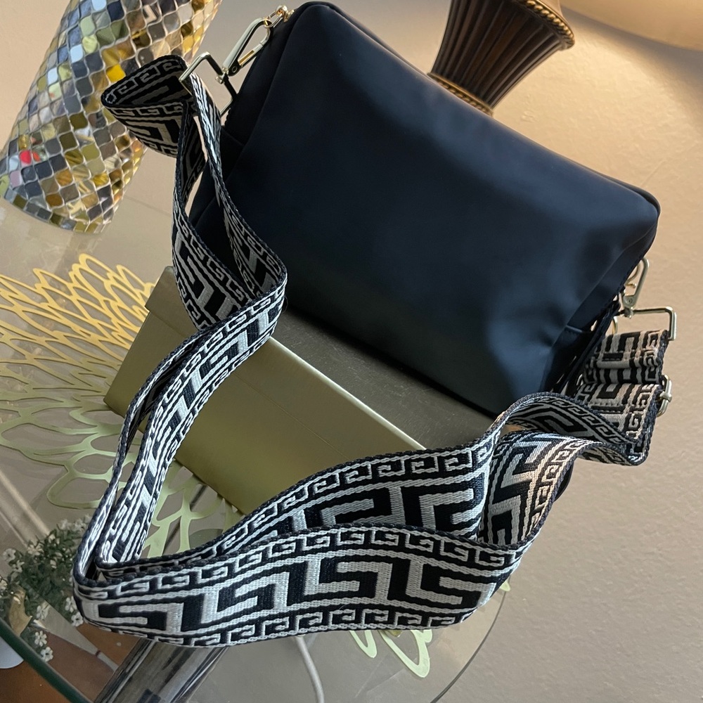 Valentino - Picture 5 of 13